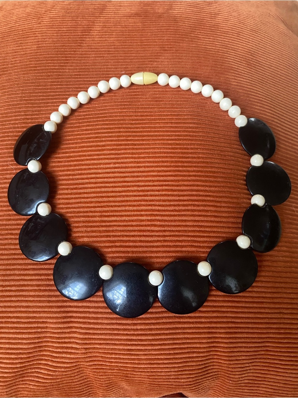 Vintage Black & Beige Plastic Beaded Necklace